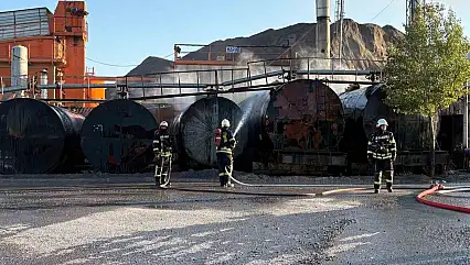 Kayseri'de asfalt şantiyesinde bitüm tankı alev aldı