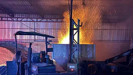 Kayseri'de talaş briketleme makinasında çıkan yangın büyümeden söndürüldü