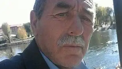 Kaza sonrası olay yerinden kaçmak isteyen şahıs, minibüsü vatandaşların ve polisin üzerine sürdü: 1 ölü, 1'i polis 2 yaralı