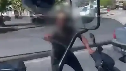 Tartıştığı sürücüye kaskını fırlatan motosikletliye 405 bin TL ceza