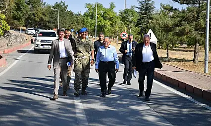 Başkan Büyükkılıç'tan, Kartal Katlı Kavşağı'na alternatif güzergâh çalışmalarına yakın takip