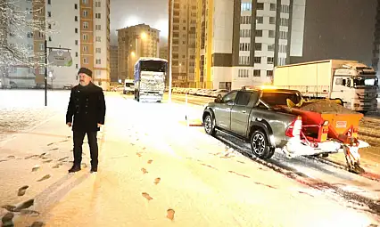 Başkan Palancıoğlu, karla mücadele için sahaya çıktı