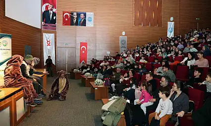 Başkan Yalçın'dan çocuklara karne hediyesi tiyatro şöleni