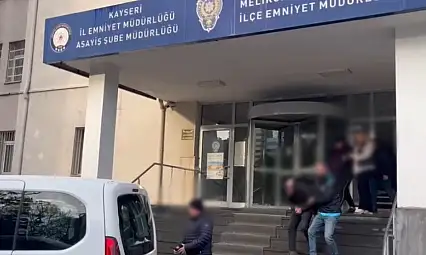 Birlikte oldukları iş adamlarının görüntülerini kaydederek şantaj yapan çete çökertildi