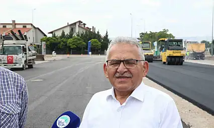 Büyükşehirden ulaşıma 1 milyar TL'yi aşan dev sıcak asfalt yatırımı