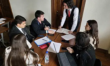 Genç Ar-Ge'ciler 154 yıllık tarihi okulda eğitimi masaya yatırdı