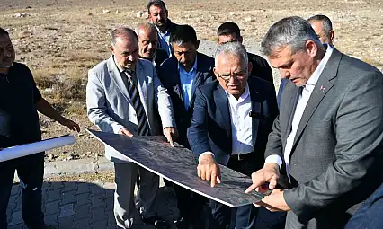 Kayseri Büyükşehir'den kırsala 108.9 milyon TL'lik kilitli parke yatırımı