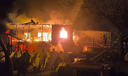 Kayseri'de ev yangını: Engelli kadın hayatını kaybetti, annesi yaralandı