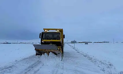 Kayseri'de yoğun kar nedeniyle kapanan 195 mahalle yolu ulaşıma açıldı