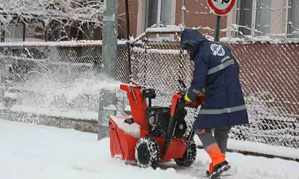 Melikgazi ekipleri 58 mahallede kar küreme çalışması yaptı