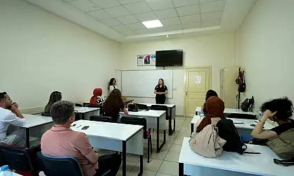 Ücretsiz İngilizce ve Almanca Konuşma Kulübü açıldı