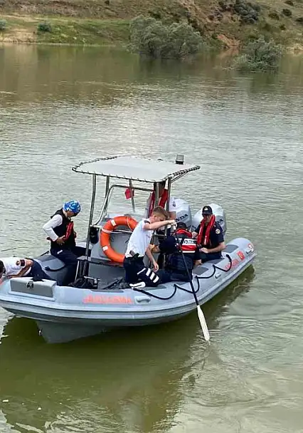 Çocuğunu kurtarmak için Kızılırmak'a giren babanın cansız bedeni bulundu
