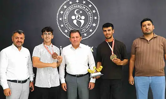 Bilek güreşinde Kayseri'den büyük başarı