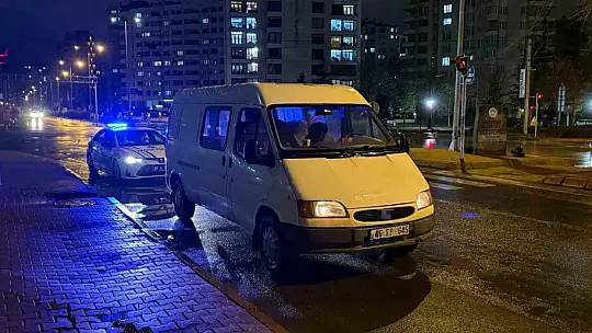 'Dur' ihtarına uymayan sürücü yaya olarak da kaçamadı: 450 bin TL ceza yazıldı