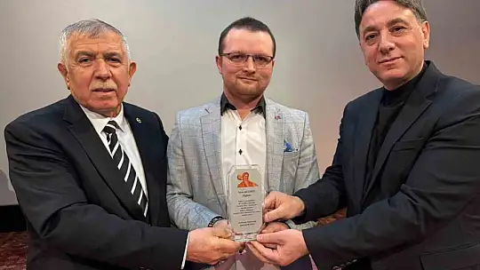 'Evereğin Velisi' filminin ödül töreni yapıldı