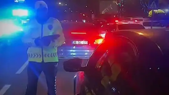 'Huzur' uygulamasında 5 bin 486 şahıs sorgulandı: 5 aranan şahıs yakalandı