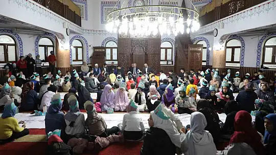 'İlk Orucum İlk İftarım' Programında gönül sofrası çocukların neşesi ile bereketlendi