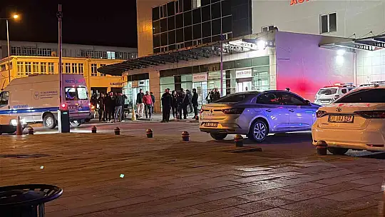 'Laf atma' meselesinde kan aktı: 4 yaralı