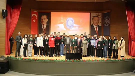 'Mektep Melikgazi'de ilk konferans gerçekleştirildi