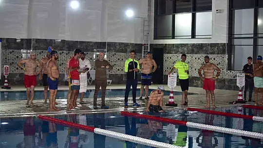 'Sağlığa Kulaç At' yüzme yarışması başladı