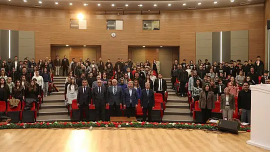 'Sen Yaparsın Melikgazi'de başarılı olan küçük müzisyenler ödüllerini aldı