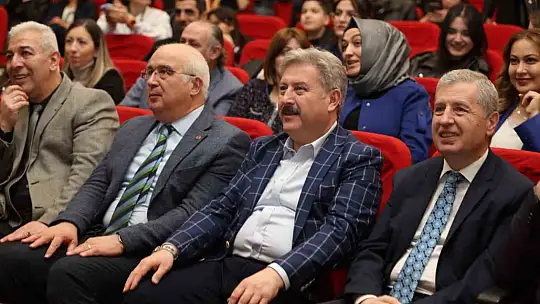 'Sen Yaparsın Melikgazi'de başarılı olan küçük müzisyenler ödüllerini aldı