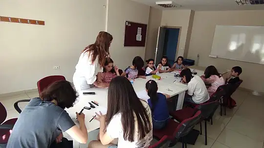 10 bin çocuk Melikgazi'nin yaz kurslarında tatilini dolu dolu geçirdi