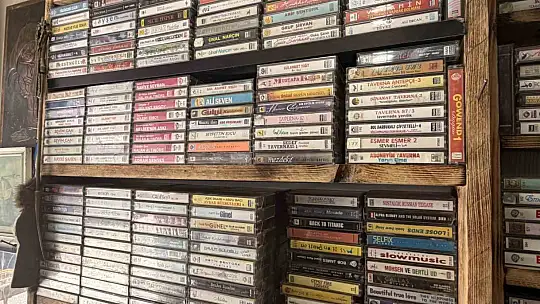 10 yıllık hobi nostalji dükkanına dönüştü