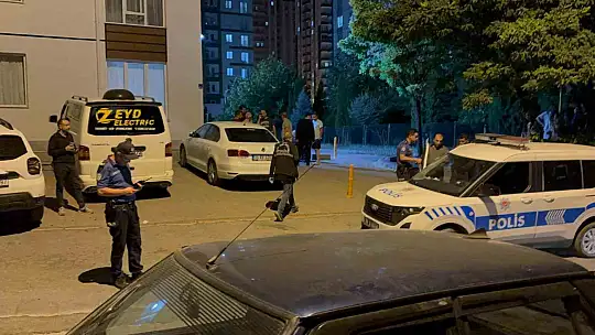 12 yaşındaki çocuk üvey babasını bıçakladı