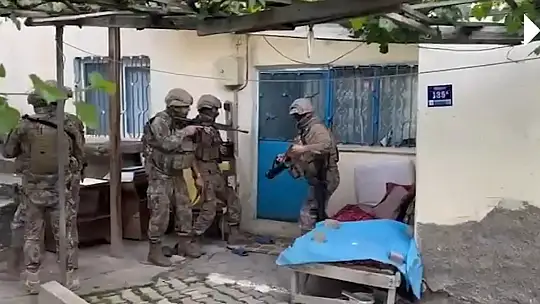 130 polisle eş zamanlı uyuşturucu operasyonu: 11 gözaltı