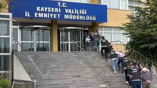 130 polisle eş zamanlı uyuşturucu operasyonu: 11 gözaltı