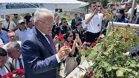 15 Temmuz şehidi Kübra Doğanay, kabri başında anıldı