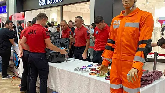 30 Ağustos'da Jandarma tanıtıldı