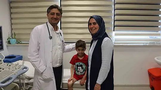 4 yaşındaki Yusuf'un delik kalbi, anjiyografik yöntemle kapatıldı