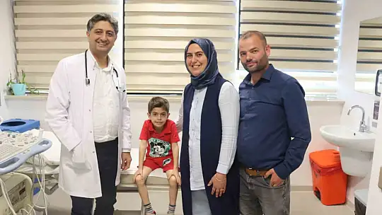 4 yaşındaki Yusuf'un delik kalbi, anjiyografik yöntemle kapatıldı