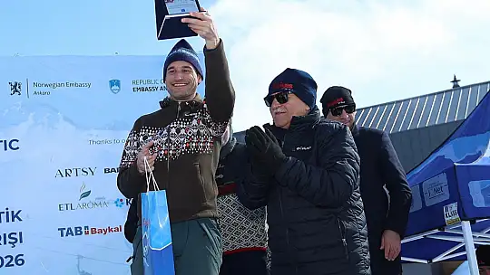 5. Diplomatik Kayak Yarışı'nda dereceye girenler ödüllendirildi