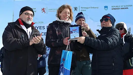 5. Diplomatik Kayak Yarışı'nda dereceye girenler ödüllendirildi