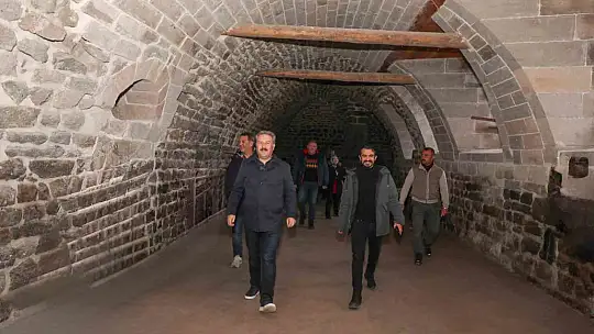 520 yıllık tarihi Gön Han izlerinden yeniden ayağa kalkıyor