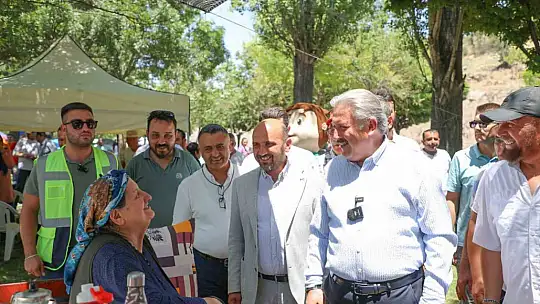 647. Mimarsinan Evliyalar Pilav Şenliği yapıldı