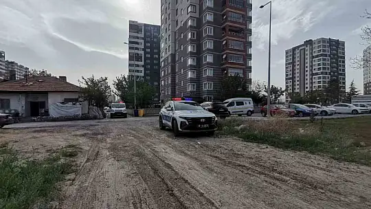 8. kattan düşen şahıs hayatını kaybetti