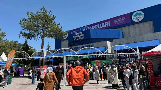 8. Kayseri Kitap Fuarı'na son iki günde yoğun ilgi