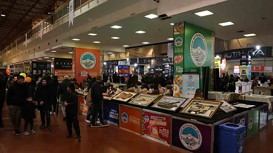 8. Kayseri Kitap Fuarı'nda KAYMEK standına yoğun ilgi