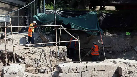 9 asırlık medrese gün yüzüne çıkıyor