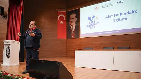 Afetlere karşı daha bilinçli olunması için Melikgazi personeline eğitim verildi