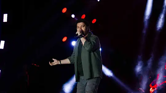 Ahmet Şafak'tan Kayseri'de duygu yüklü gece
