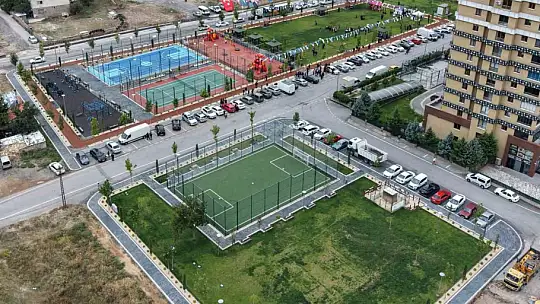 Ahmet Taş Parkı ve Sosyal Tesisi hizmete açıldı
