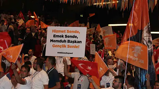 AK Parti Genel Başkanvekili Elitaş: 'Balya balya paralarla teşkilatını satın almaya çalışan bir siyasi parti, ana muhalefet partisi olamaz'