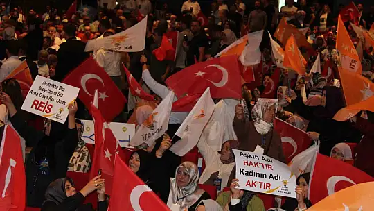 AK Parti Genel Başkanvekili Elitaş: 'Balya balya paralarla teşkilatını satın almaya çalışan bir siyasi parti, ana muhalefet partisi olamaz'