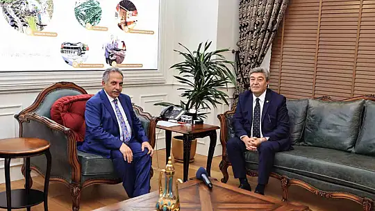 AK Parti Kayseri Milletvekili Dursun Ataş'tan Başkan Yalçın'a ziyaret