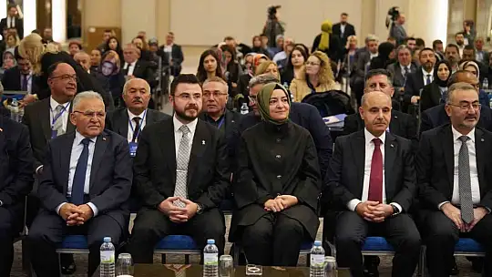 AK Parti Sosyal Politikalar Başkanlığı İç Anadolu Bölge Toplantısı Kayseri'de gerçekleştirildi